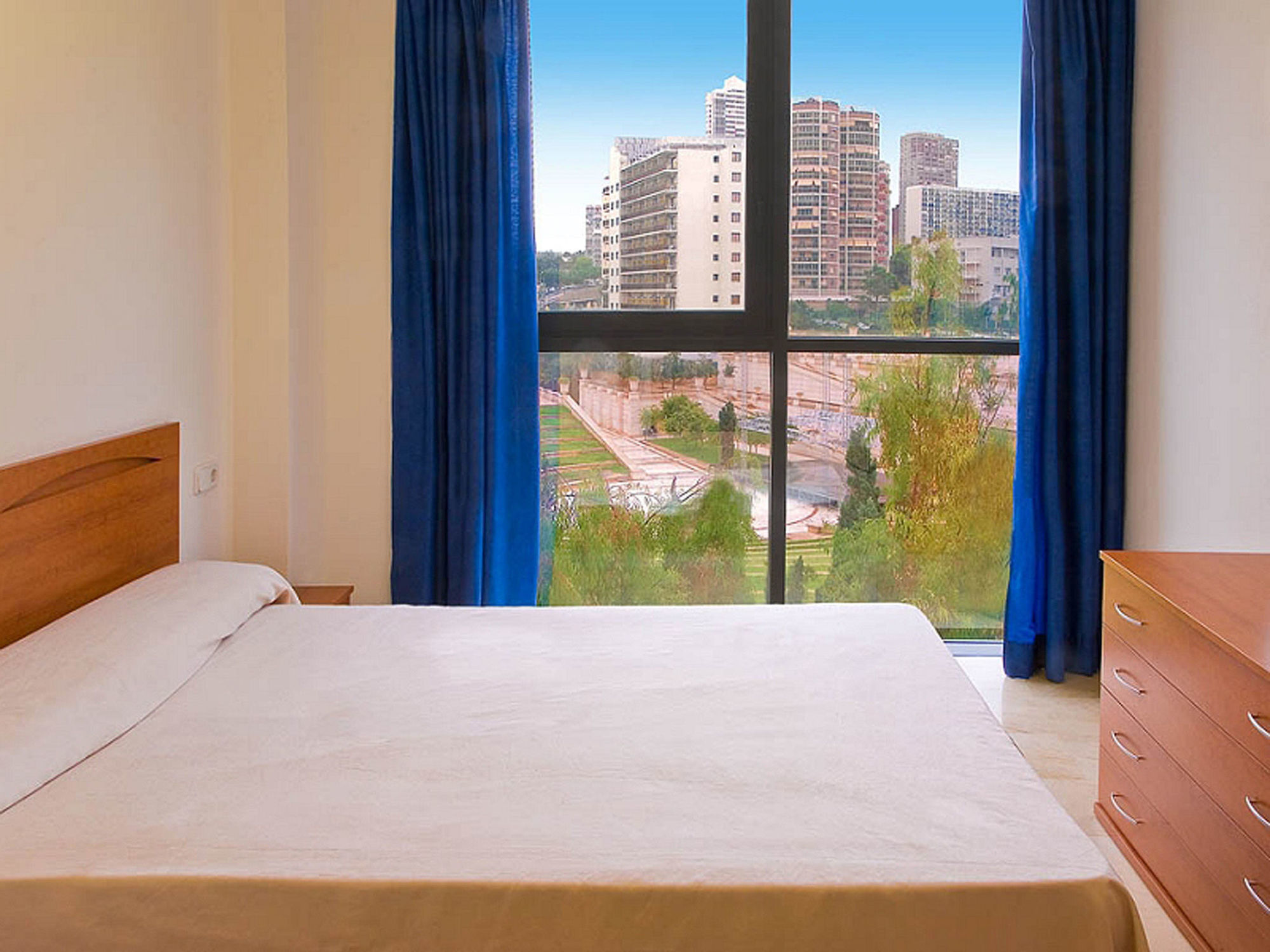 Apartamentos Magic Atrium Plaza Бенидорм Экстерьер фото